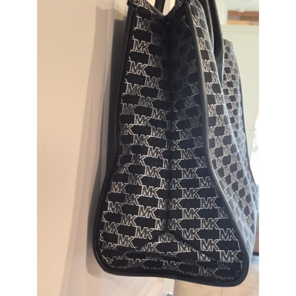 Michael Kors Large Tote Bag Black Silver MK Logo Jacquard Metallic Stripe - Picture 5 of 12